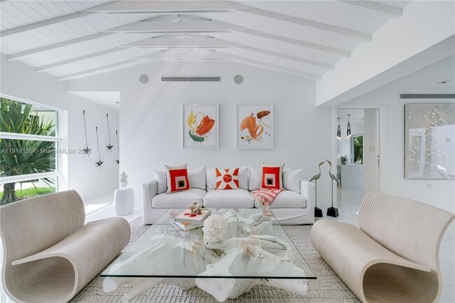 Building Photo - 475 Woodcrest Rd