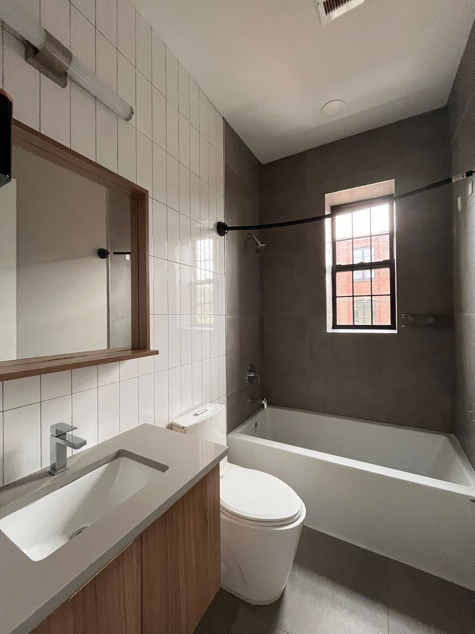 Building Photo - 73 Arlington Ave