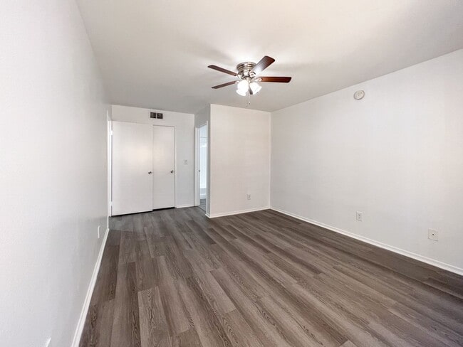 Building Photo - 5104 Sepulveda Blvd