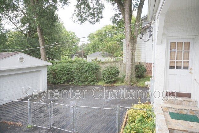 Building Photo - 104 Belvoir Ave