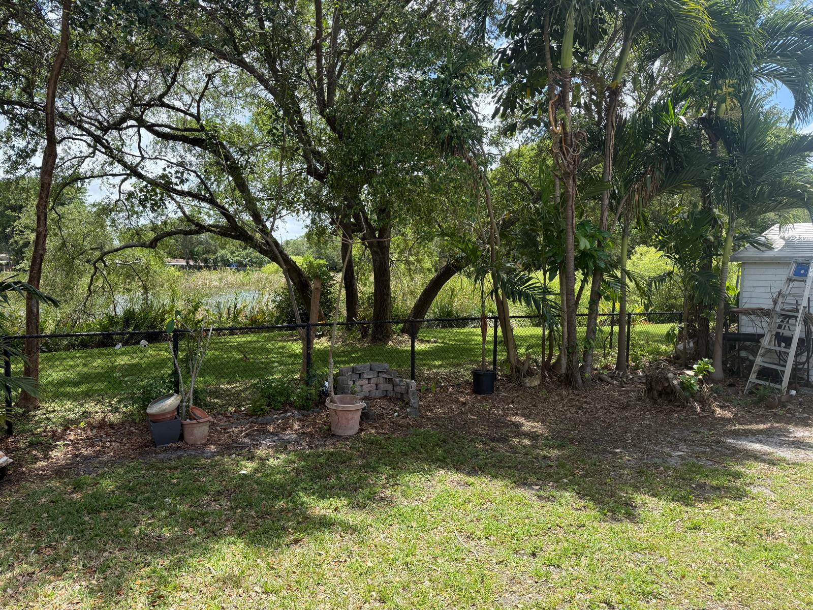Building Photo - 7400 SW 37th Ct