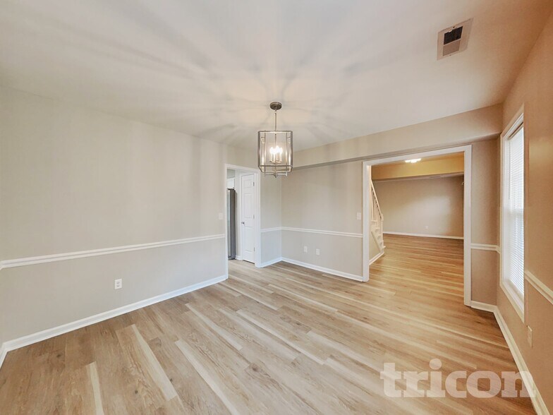 Building Photo - 1700 Kildare Woods Dr