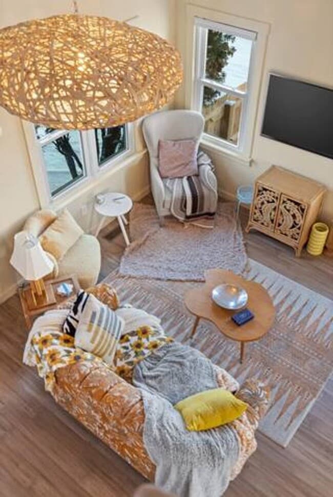 Building Photo - Midtown 4BDR Home - Mid Century Paradise!