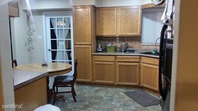 Building Photo - 2 br, 1 bath House - 1004 Arcturus Dr