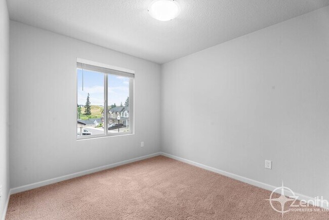 Building Photo - 4117 S Cyn Vw Cir