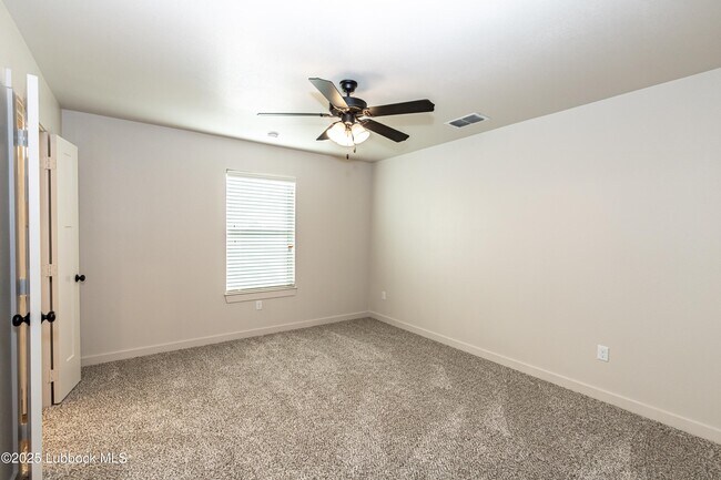 Building Photo - 2527 138th St