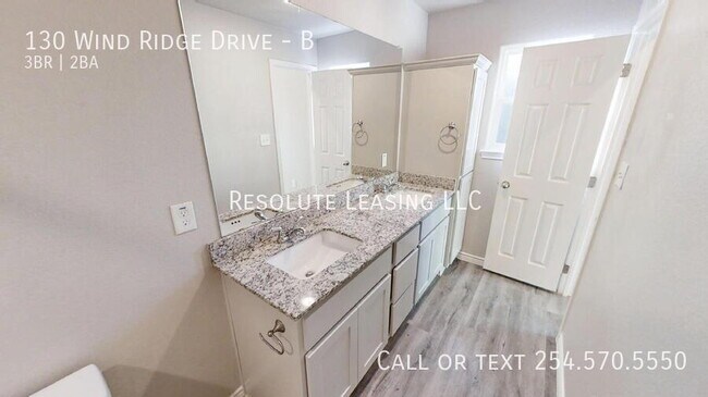 Building Photo - 130 Wind Ridge Dr