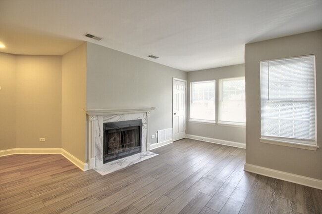 Building Photo - 1329 E Wyndham Cir