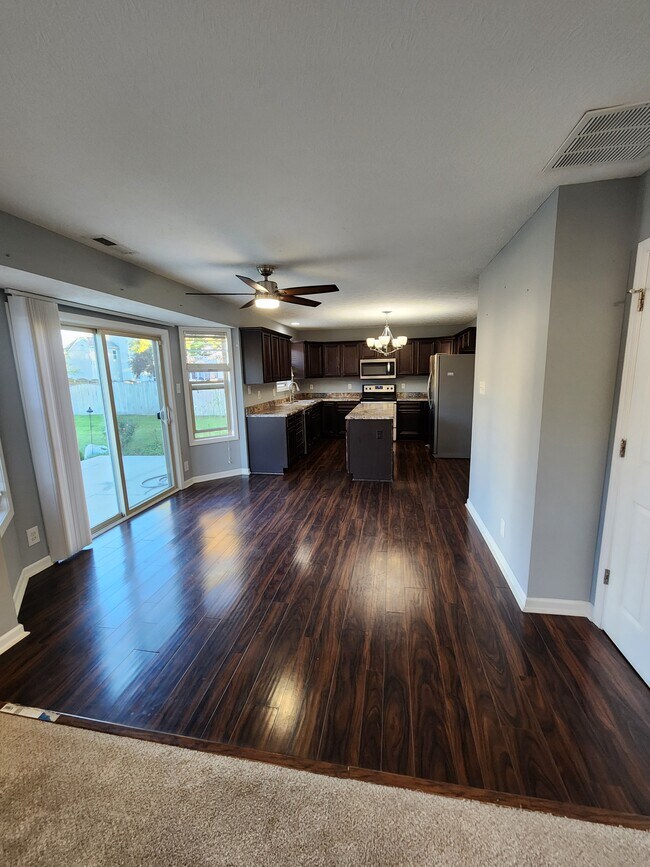 Building Photo - 8213 Briarhill Lane