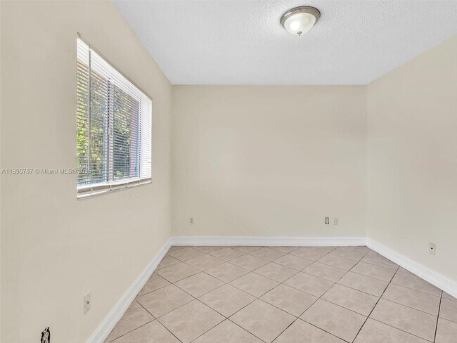 Building Photo - 3610 N 56th Ave