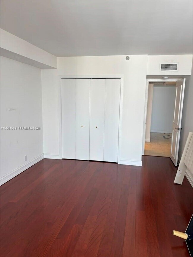 Building Photo - 19355 Turnberry Way