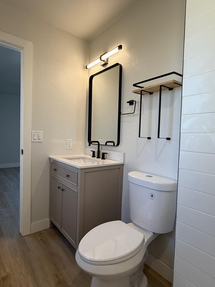 Building Photo - 5531 W Louisiana Ave