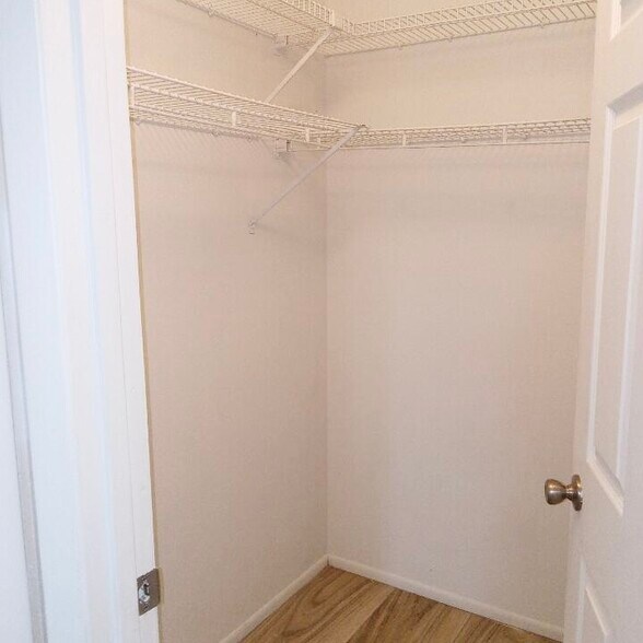 Building Photo - 5145 SE 31st St