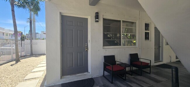 Building Photo - 8430 Harding Ave