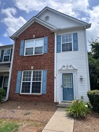 Building Photo - 3 Bedroom Marietta Townhome