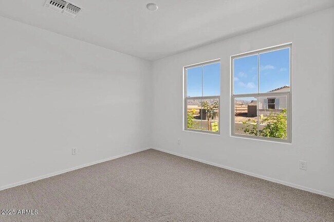 Building Photo - 18185 E Zuza Dr