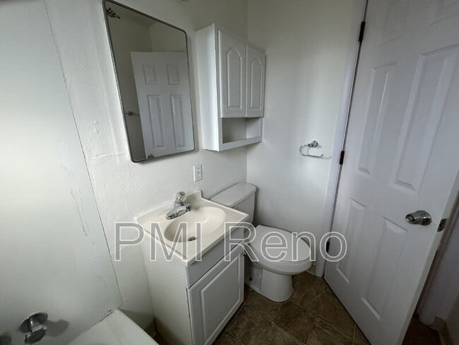 Building Photo - 2075 Patton Dr