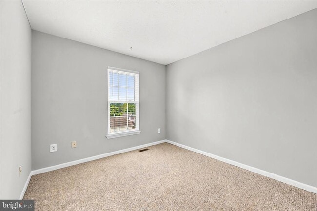 Building Photo - 903 Glen Falls Ct