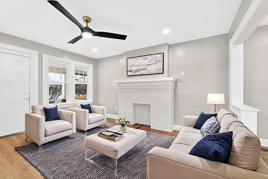 Building Photo - 1234 S Champion Ave