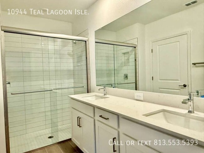 Building Photo - 10944 Teal Lagoon Isle