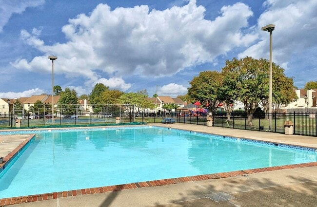 Building Photo - All Brick, End Unit Townhome in Kempsville...