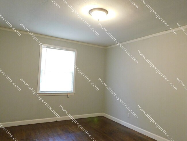 Building Photo - 3564 N Georgetown Dr