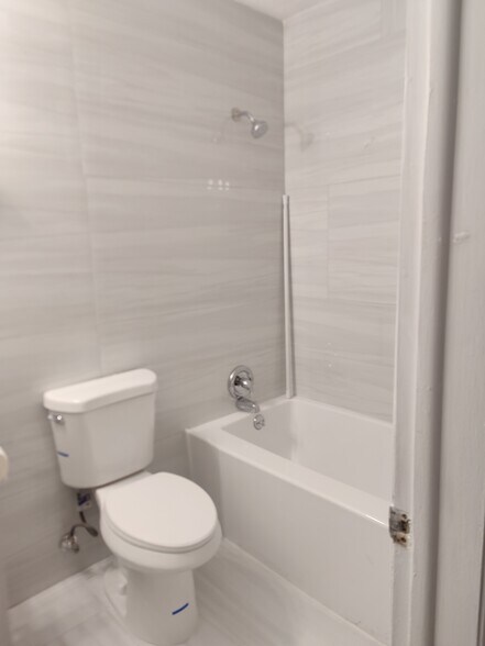 NEW BATHROOM - 425 SE 23rd St