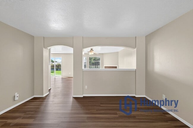 Building Photo - 2243 N Cougar Way
