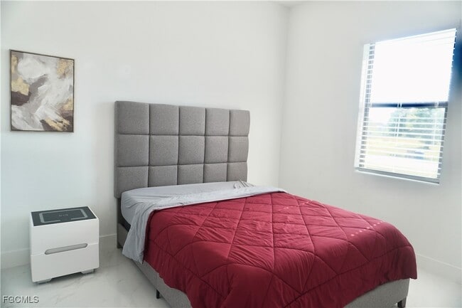 Building Photo - 2608 25th St W