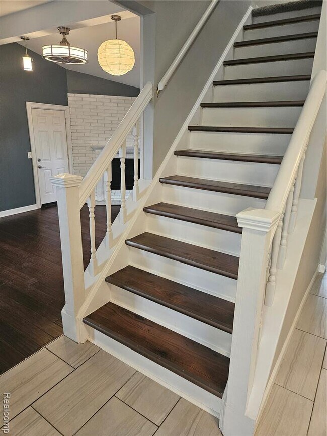 Building Photo - 2536 Alveston Dr