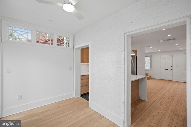 Building Photo - 2028 Tunlaw Rd NW