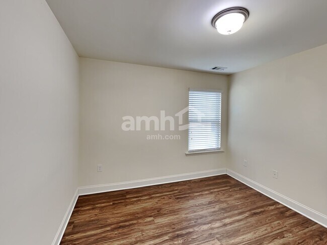 Building Photo - 173 Lanier Court