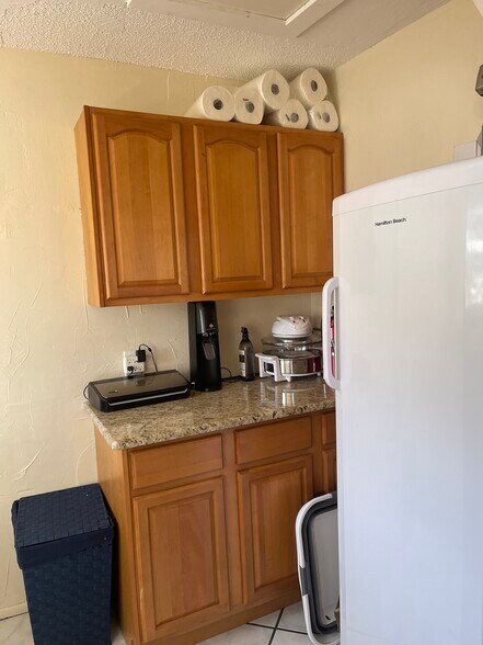 Building Photo - 2906 Sandpointe Dr