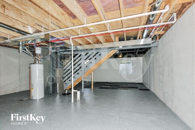 Building Photo - 1684 Woods Mill Dr