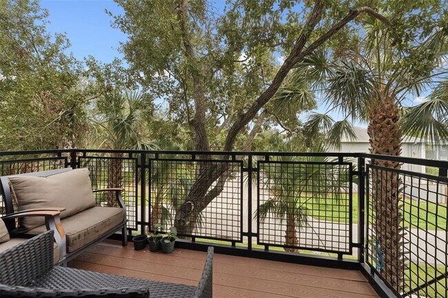 Building Photo - 4810 W McElroy Ave