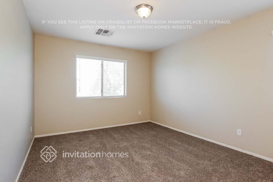 Building Photo - 7715 S 25th Ave