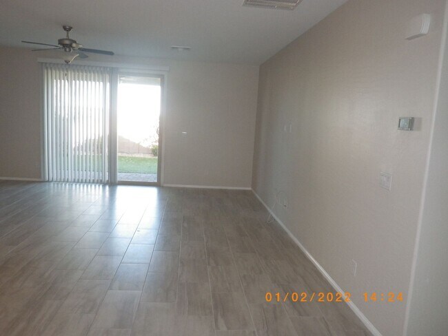 Building Photo - Beautiful 5 Bedroom House with City View