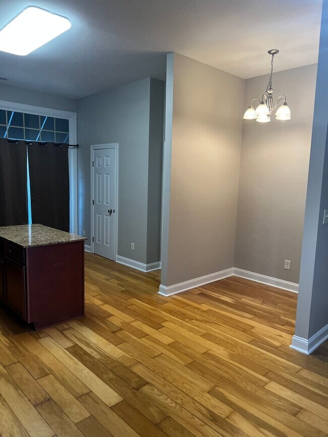 Building Photo - 11442 Charles Towne Way