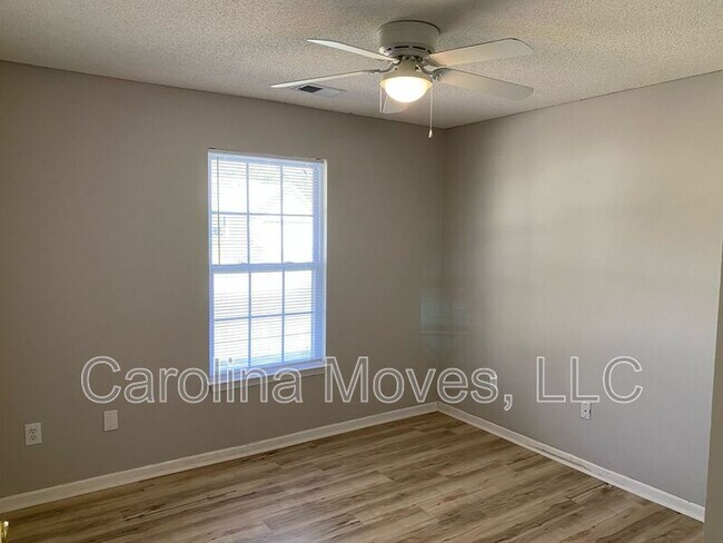 Building Photo - 1805 Country Apple Ct