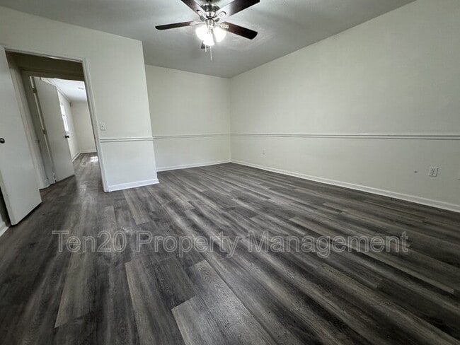 Building Photo - 4702 Harbin St