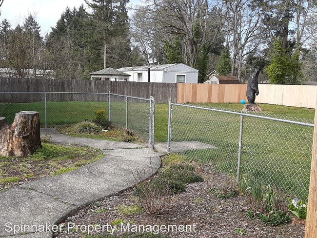 Building Photo - 15308 Washington Ave SW