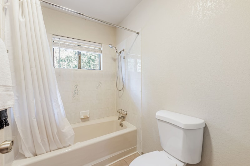 Building Photo - 5603 Sierra Springs Dr