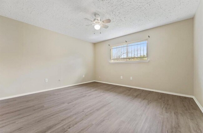Building Photo - 1334 Great Dover Cir