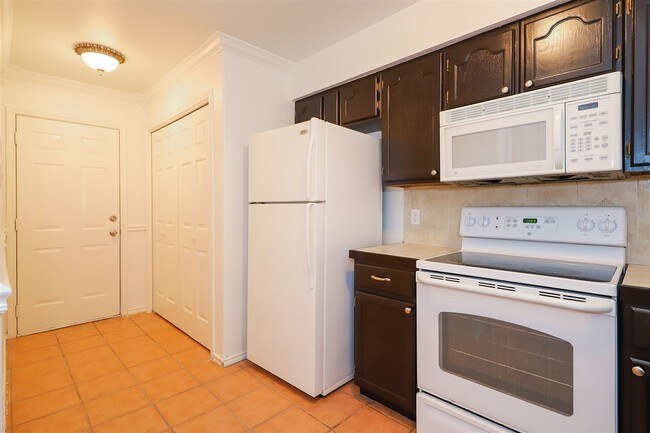 Building Photo - 8710 McPherson Rd