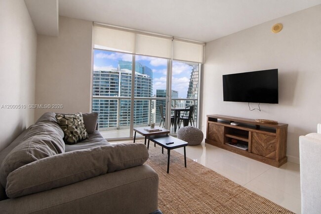 Building Photo - 465 Brickell Ave