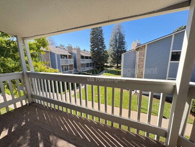 Building Photo - 8335 E Fairmount Dr