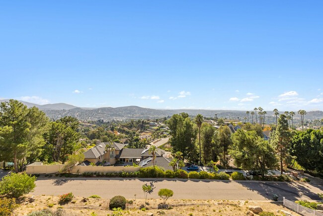 Building Photo - Ranch Style View Home on Mount Helix w/ Pool