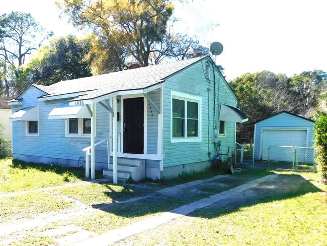 Primary Photo - Price Reduction on this Newly Remodeled Ho...