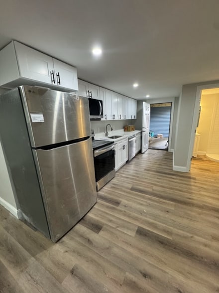 Building Photo - 510 Main St