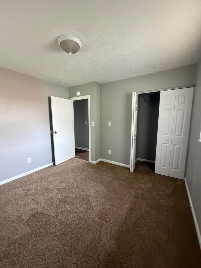 Building Photo - 3732 Red River Dr
